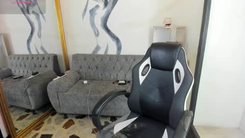 Snapshot of lorrainehunter chatting on 03/12/26, 01:28 Lorraine online show from 03/12/26, 01:28