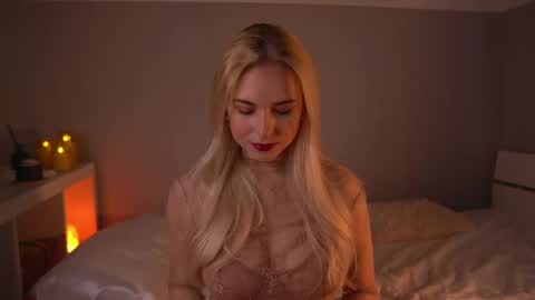 Lorrie online show from 05/10/26, 11:37