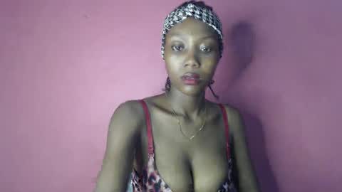 lorrycutie16 online show from 05/13/26, 08:27