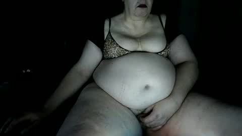 Snapshot of lory_99 chatting on 01/17/26, 03:00 Lory online show from 01/17/26, 03:00