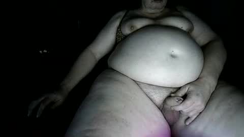 Snapshot of lory_99 chatting on 02/05/26, 08:35 Lory online show from 02/05/26, 08:35