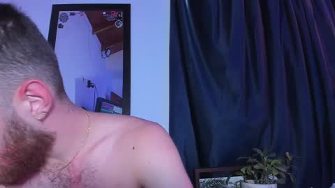 Snapshot of los_juanes chatting on 12/11/24, 07:46 JUAN JUAN online show from 12/11/24, 07:46