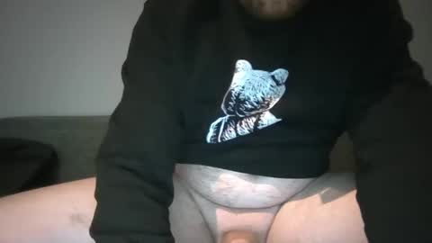 Snapshot of losertobiass chatting on 04/20/26, 09:27 losertobiass online show from 04/20/26, 09:27