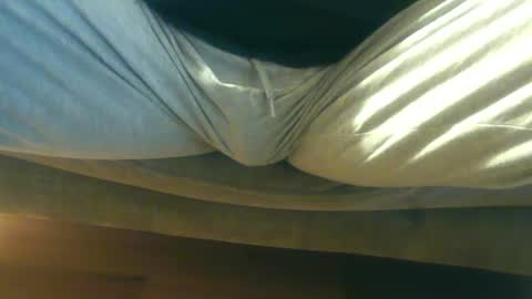 Snapshot of lost_angel75 chatting on 10/06/25, 10:18 lost_angel75 online show from 10/06/25, 10:18