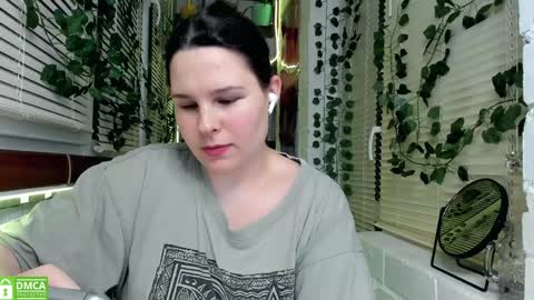 Snapshot of lost_charming chatting on 12/11/24, 11:10 Alisa My darlings online show from 12/11/24, 11:10