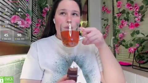 Snapshot of lost_charming chatting on 05/12/26, 09:01 Alisa My darlings online show from 05/12/26, 09:01