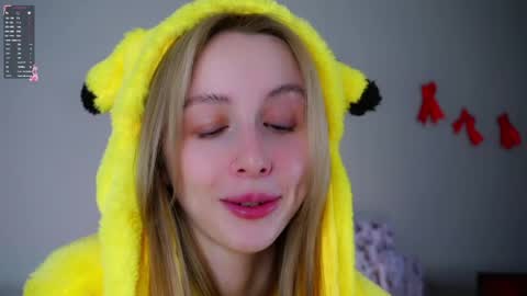Jess online show from 05/06/26, 02:40