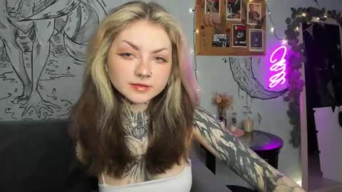 Snapshot of lostallice chatting on 01/23/25, 05:24 lostallice online show from 01/23/25, 05:24