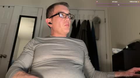 Snapshot of lostandlonelysoul chatting on 12/01/25, 05:45 Hazemir online show from 12/01/25, 05:45