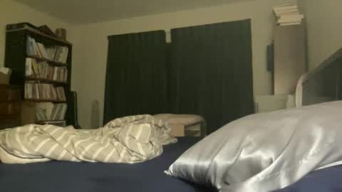 Snapshot of lothlori chatting on 12/03/25, 02:08 lothlori online show from 12/03/25, 02:08