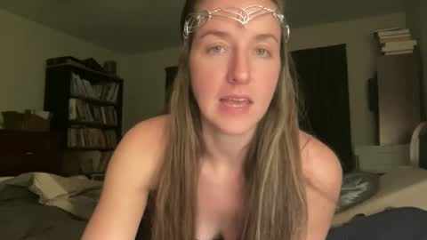 Snapshot of lothlori chatting on 12/14/25, 12:27 lothlori online show from 12/14/25, 12:27