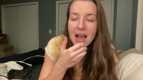 Snapshot of lothlori chatting on 01/16/26, 01:53 lothlori online show from 01/16/26, 01:53