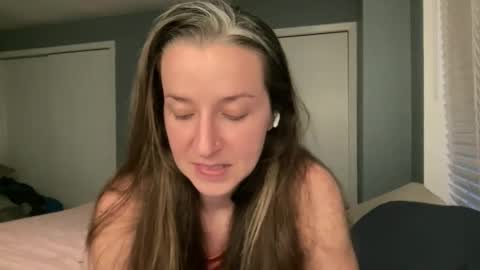 Snapshot of lothlori chatting on 03/08/26, 11:41 lothlori online show from 03/08/26, 11:41