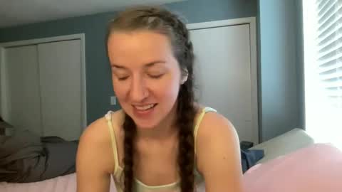 Snapshot of lothlori chatting on 03/15/26, 01:28 lothlori online show from 03/15/26, 01:28