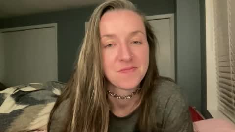 Snapshot of lothlori chatting on 03/23/26, 12:25 lothlori online show from 03/23/26, 12:25