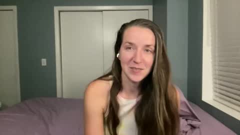 lothlori online show from 05/07/26, 12:49
