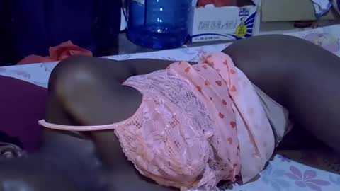 lotty_lavilla online show from 11/27/25, 06:43