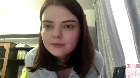 Snapshot of loudeguise chatting on 05/11/26, 08:42 Esma online show from 05/11/26, 08:42