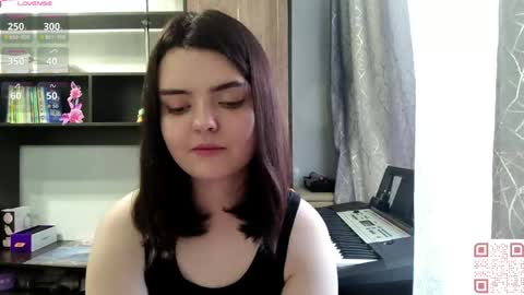 Snapshot of loudeguise chatting on 06/07/26, 10:08 Esma online show from 06/07/26, 10:08