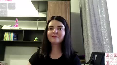 Snapshot of loudeguise chatting on 06/09/26, 11:00 Esma online show from 06/09/26, 11:00