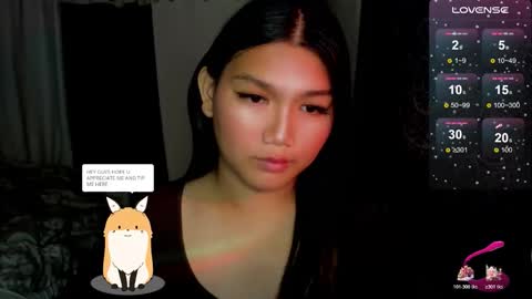 Snapshot of louheart chatting on 12/17/25, 11:22 Sweet online show from 12/17/25, 11:22