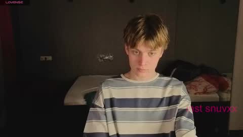 louie_evans online show from 10/10/25, 03:49