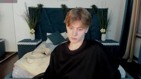 louie_evans online show from 12/18/25, 08:59