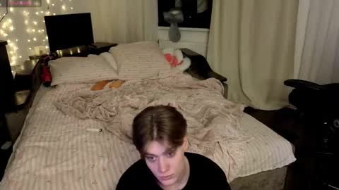 Snapshot of louie_evans chatting on 02/03/26, 04:32 louie_evans online show from 02/03/26, 04:32