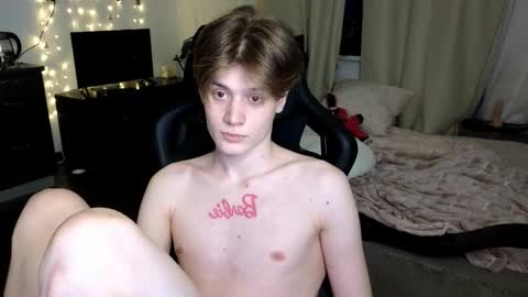 Snapshot of louie_evans chatting on 02/26/26, 03:33 louie_evans online show from 02/26/26, 03:33