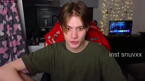 Snapshot of louie_evans chatting on 03/01/26, 09:39 louie_evans online show from 03/01/26, 09:39