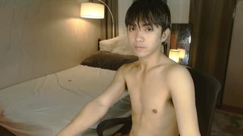 Snapshot of louieismy_name chatting on 12/30/24, 01:37 ignot ursh online show from 12/30/24, 01:37