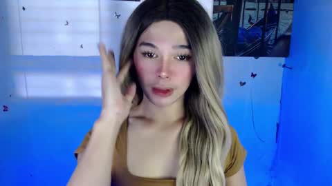 Snapshot of louilalicious chatting on 02/17/25, 01:47 louilalicious online show from 02/17/25, 01:47