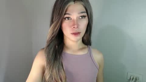 Snapshot of louilalicious chatting on 02/24/25, 06:05 louilalicious online show from 02/24/25, 06:05