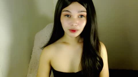 Snapshot of louilalicious chatting on 11/22/25, 11:48 louilalicious online show from 11/22/25, 11:48