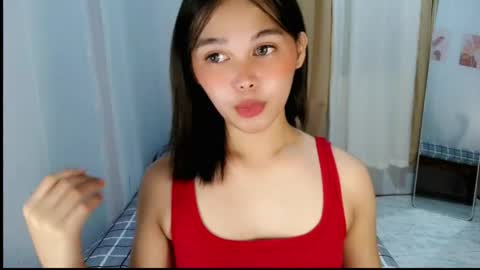 Snapshot of louilalicious chatting on 04/02/26, 12:47 louilalicious online show from 04/02/26, 12:47