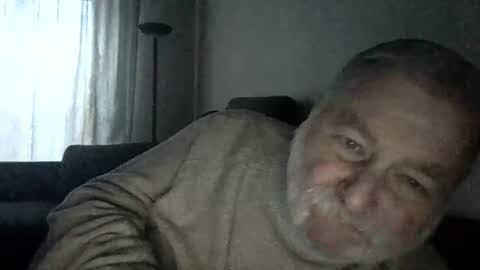 Snapshot of louis_chokdee chatting on 12/06/24, 03:00 louis_chokdee online show from 12/06/24, 03:00