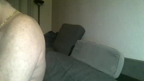 Snapshot of louis_chokdee chatting on 12/19/24, 05:08 louis_chokdee online show from 12/19/24, 05:08