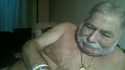 Snapshot of louis_chokdee chatting on 09/11/25, 06:19 louis_chokdee online show from 09/11/25, 06:19