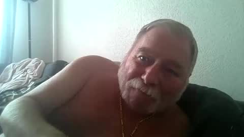 Snapshot of louis_chokdee chatting on 09/22/25, 03:03 louis_chokdee online show from 09/22/25, 03:03