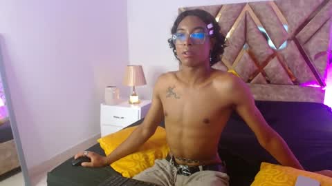 Snapshot of louis_hardstar chatting on 12/11/24, 10:38 Louis Valdz online show from 12/11/24, 10:38