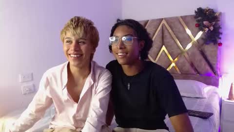 Snapshot of louis_hardstar chatting on 12/21/24, 08:43 Louis Valdz online show from 12/21/24, 08:43