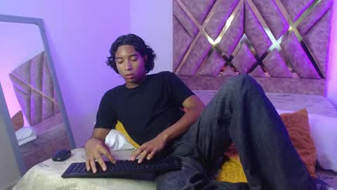 Snapshot of louis_hardstar chatting on 01/10/25, 09:20 Louis Valdz online show from 01/10/25, 09:20