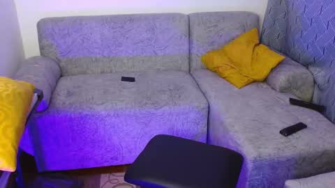 Snapshot of louis_hardstar chatting on 01/18/25, 09:34 Louis Valdz online show from 01/18/25, 09:34