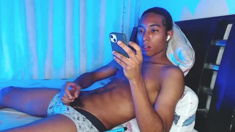 Snapshot of louis_hardstar chatting on 02/07/25, 07:07 Louis Valdz online show from 02/07/25, 07:07