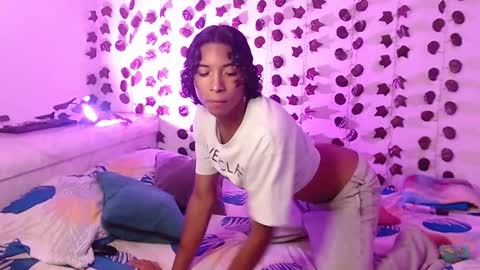 Snapshot of louis_hardstar chatting on 02/16/25, 07:15 Louis Valdz online show from 02/16/25, 07:15