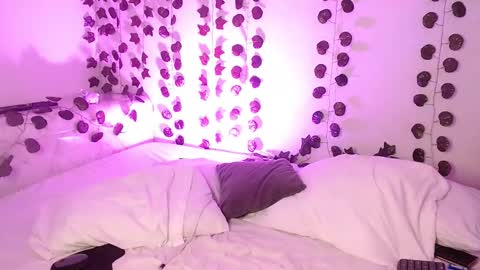 Snapshot of louis_hardstar chatting on 03/10/25, 06:16 Louis Valdz online show from 03/10/25, 06:16