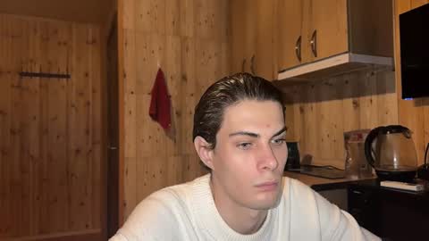 Snapshot of louis_preston chatting on 02/16/26, 09:33 Mark online show from 02/16/26, 09:33