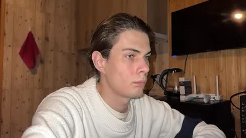 Snapshot of louis_preston chatting on 03/09/26, 06:34 Mark online show from 03/09/26, 06:34