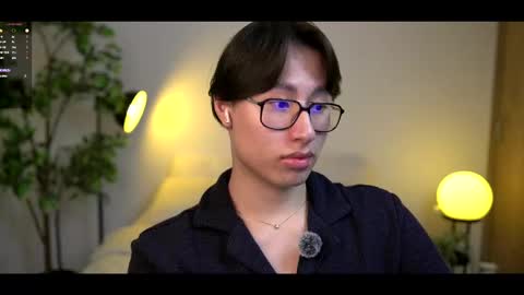 Snapshot of louis_zh chatting on 09/20/25, 12:11 Louis online show from 09/20/25, 12:11