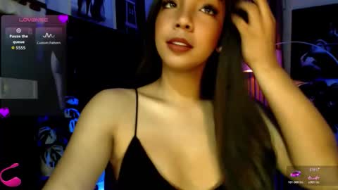 Louisa online show from 10/30/25, 02:02